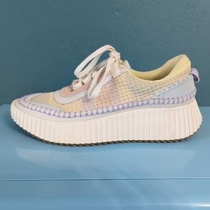 Dolce Vita Dolen Sneakers NWOT size 7.5
